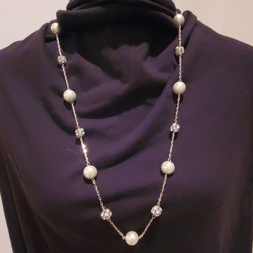 Long necklace